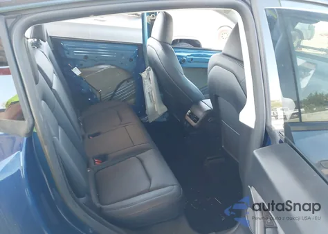 2024 Tesla Model Y Long Range Dual Motor All-Wheel Drive from USA, damaged, VIN 7SAYGDEE0RA238536